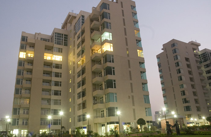 Flat Sale Raheja Atlantis Sector 31 Gurgaon